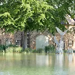 The Old Coach House 5*